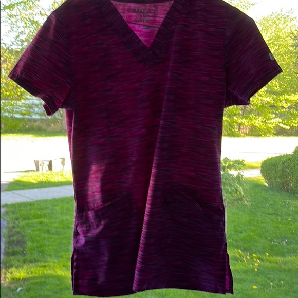 Scrub top - Picture 1 of 2